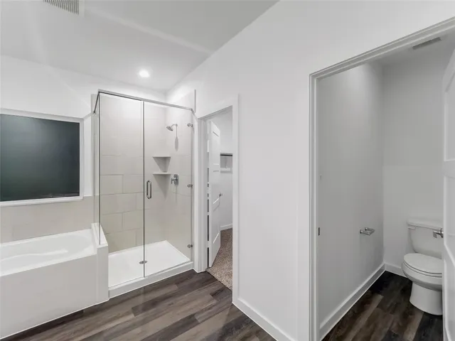 $2,500 | 387 Westlake Terrace, Conroe, TX 77304