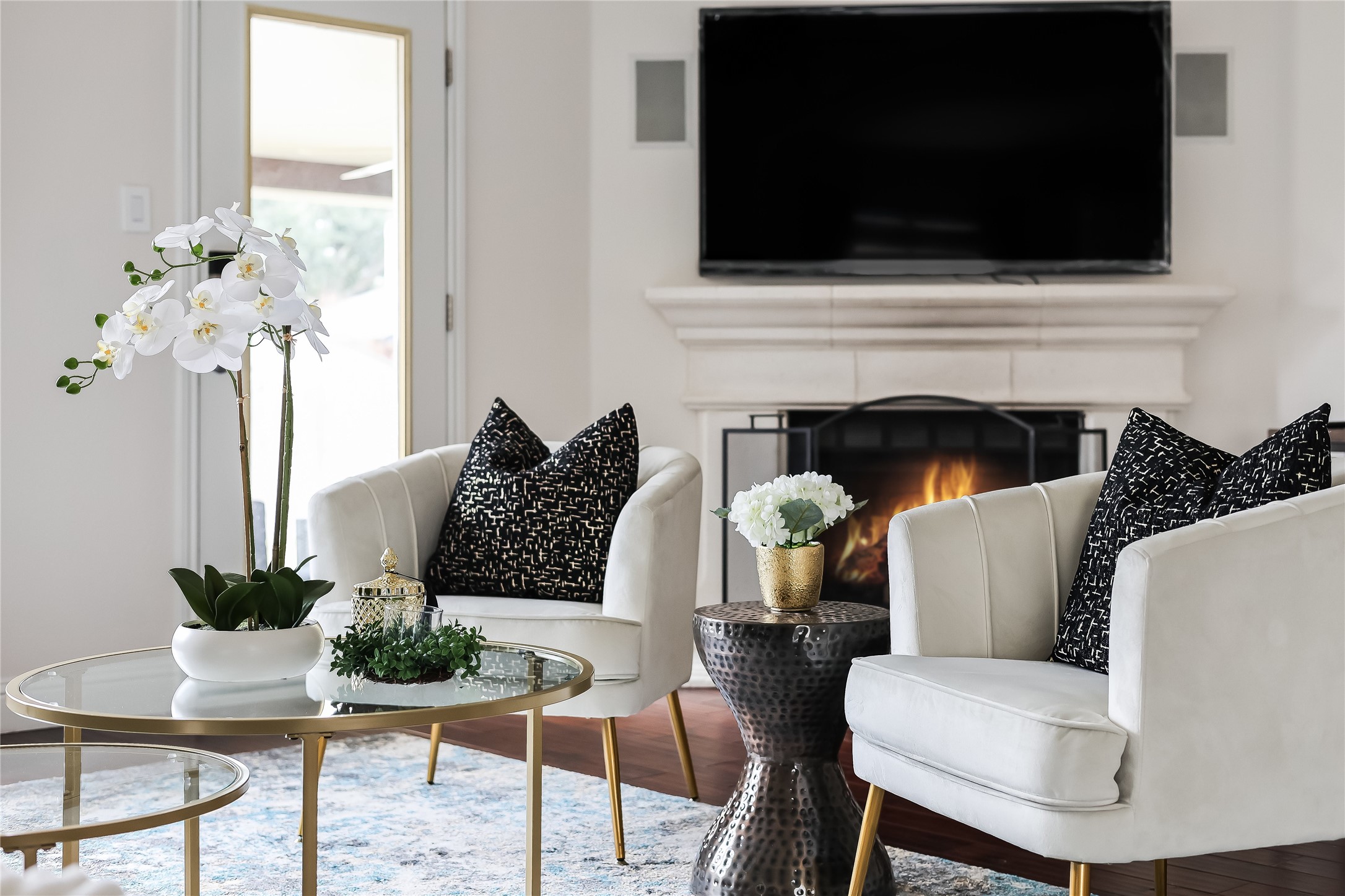 FURNISHED RENTAL!!  Welcome to 3905 Licorice!  Luxe furnished rental for executives, corporate or life changes!