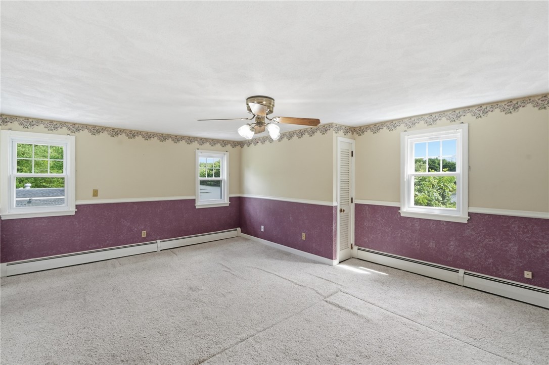 128 Grandview Avenue Lincoln, RI 02865 - Photo 20 of 48 Second floor bed