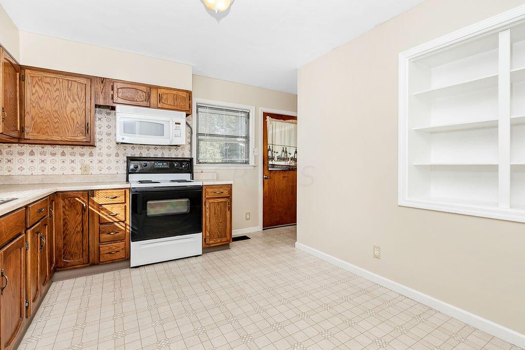 334 Goose Pond Road Newark, OH 43055 - Photo 8 of 40