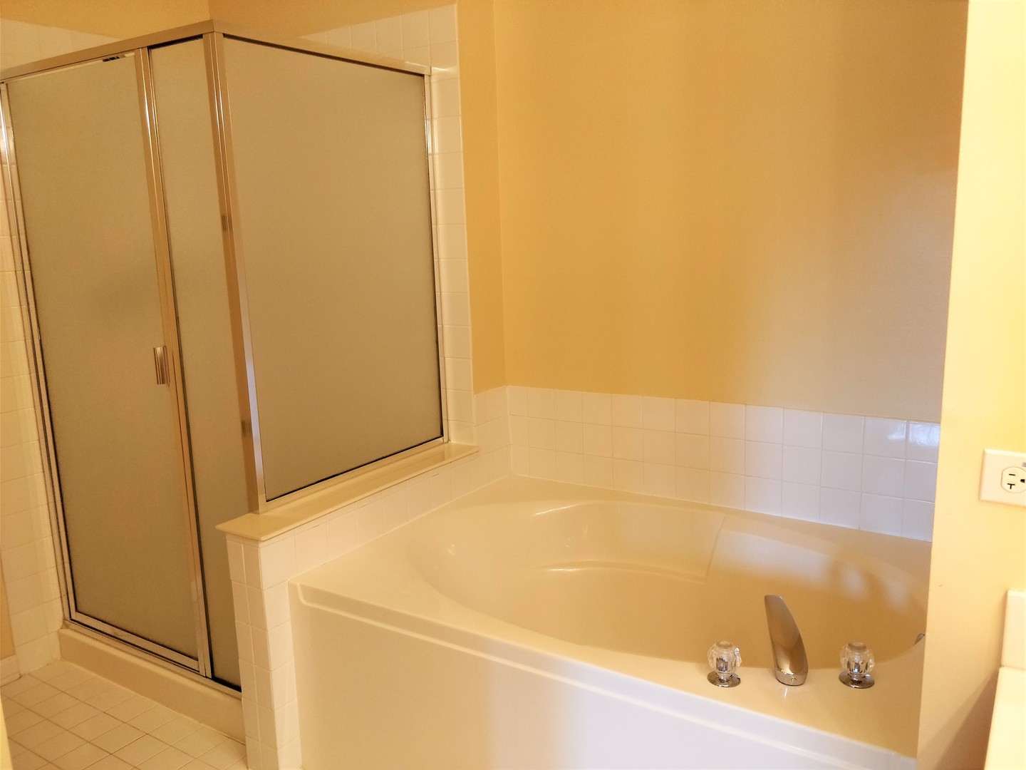 727 Prestwick Lane Wheeling, IL 60090 - Photo 13 of 20