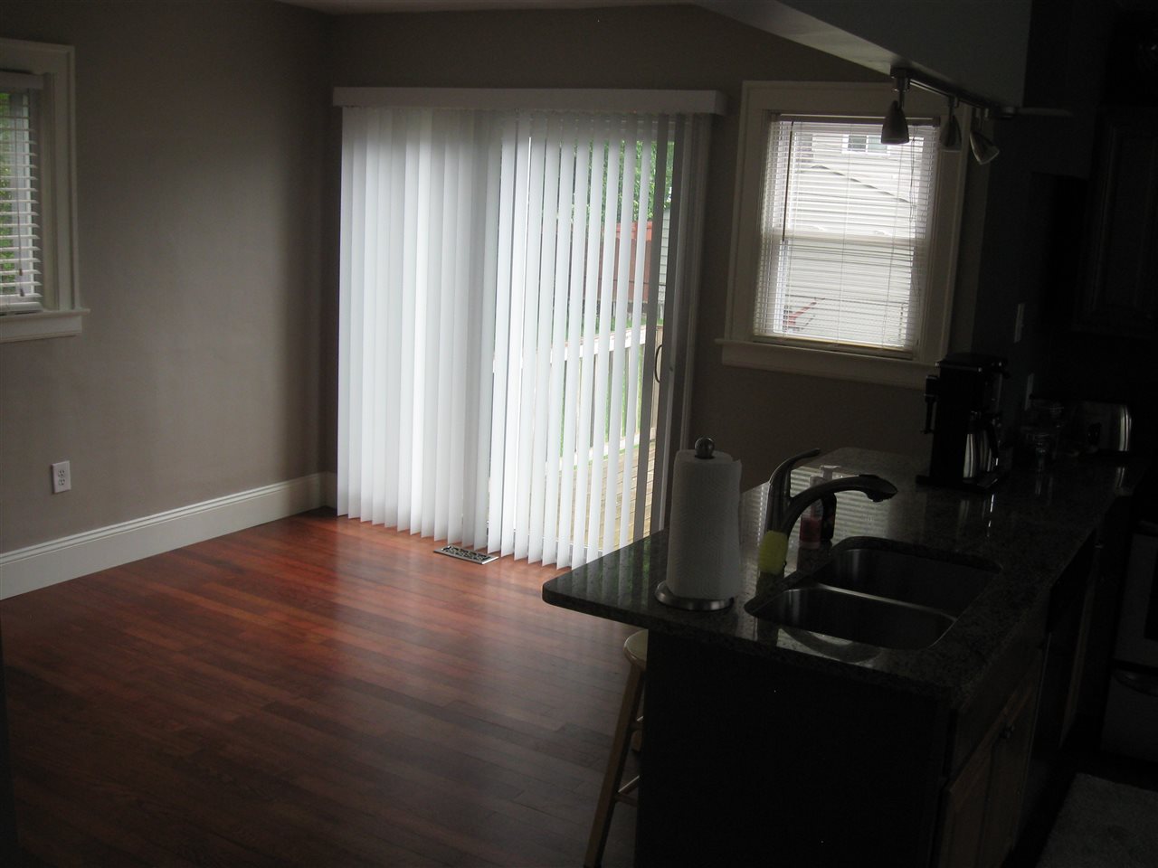 25925 South River Road Harrison Township, MI 48045 - Photo 11 of 44 31349318-10.JPG