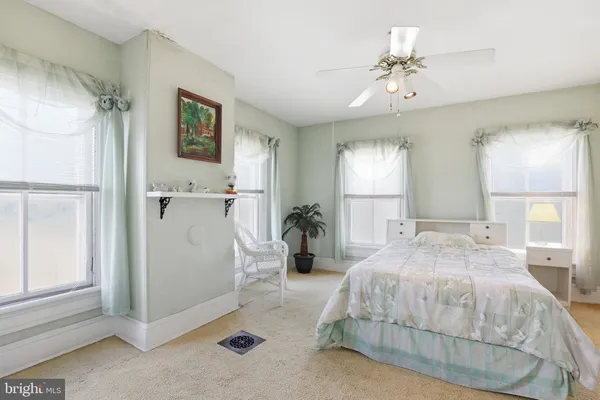 $235,000 | 12 East Main Street, Felton, DE 19943