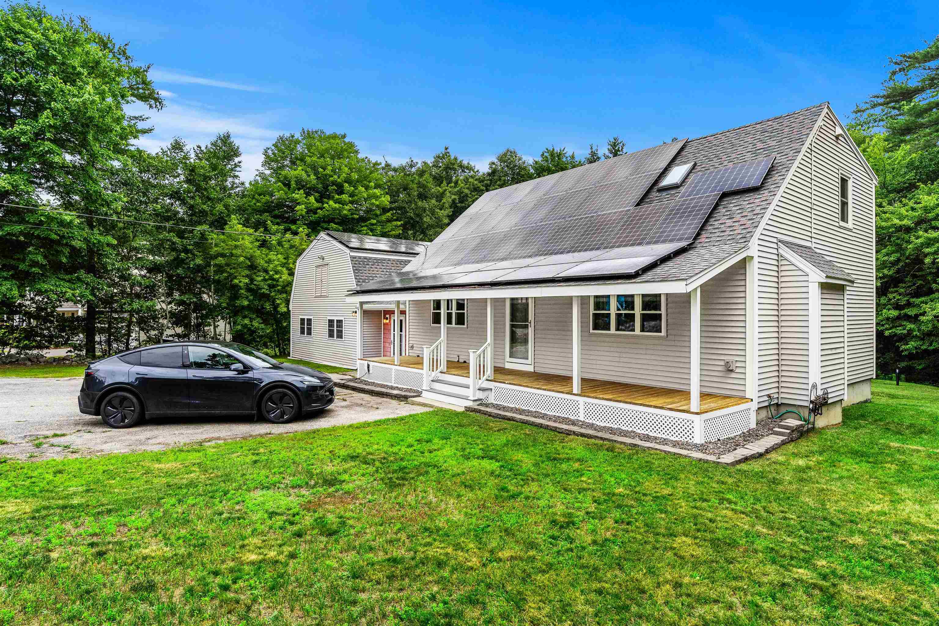 9 Kelley Road Londonderry, NH 03053 - Photo 3 of 53