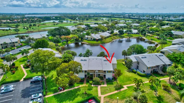 $124,900 | 22 Eastgate Drive, Unit D, Boynton Beach, FL 33436