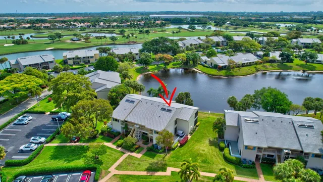 $124,900 | 22 Eastgate Drive, Unit D, Boynton Beach, FL 33436