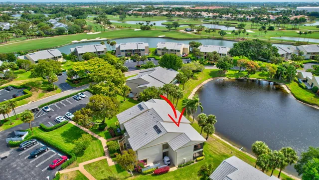 $124,900 | 22 Eastgate Drive, Unit D, Boynton Beach, FL 33436