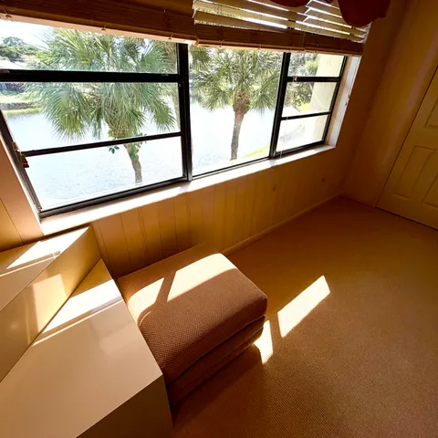 $124,900 | 22 Eastgate Drive, Unit D, Boynton Beach, FL 33436