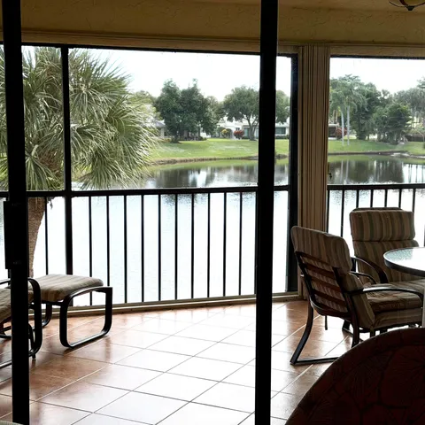 $124,900 | 22 Eastgate Drive, Unit D, Boynton Beach, FL 33436