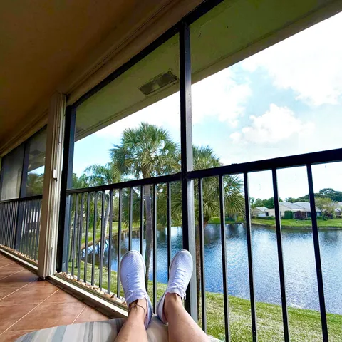 $124,900 | 22 Eastgate Drive, Unit D, Boynton Beach, FL 33436