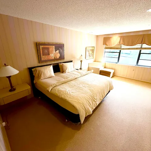 $124,900 | 22 Eastgate Drive, Unit D, Boynton Beach, FL 33436