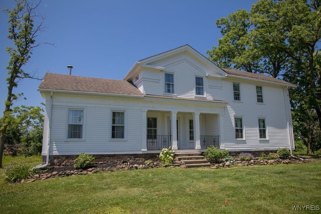 Welcome to 2784 Maple Road, Wilson, NY