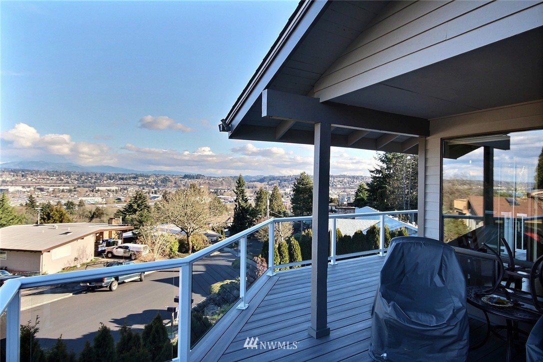 464 Seneca Avenue Northwest Renton, WA 98057 - Photo 11 of 25 Gallery Image 11