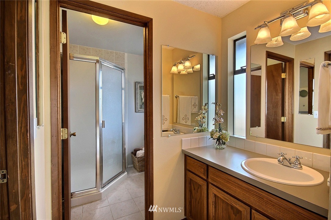 464 Seneca Avenue Northwest Renton, WA 98057 - Photo 15 of 25 Gallery Image 15