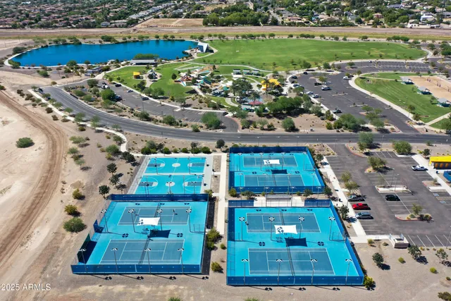 $2,695 | 3943 East Ficus Way, Gilbert, AZ 85298