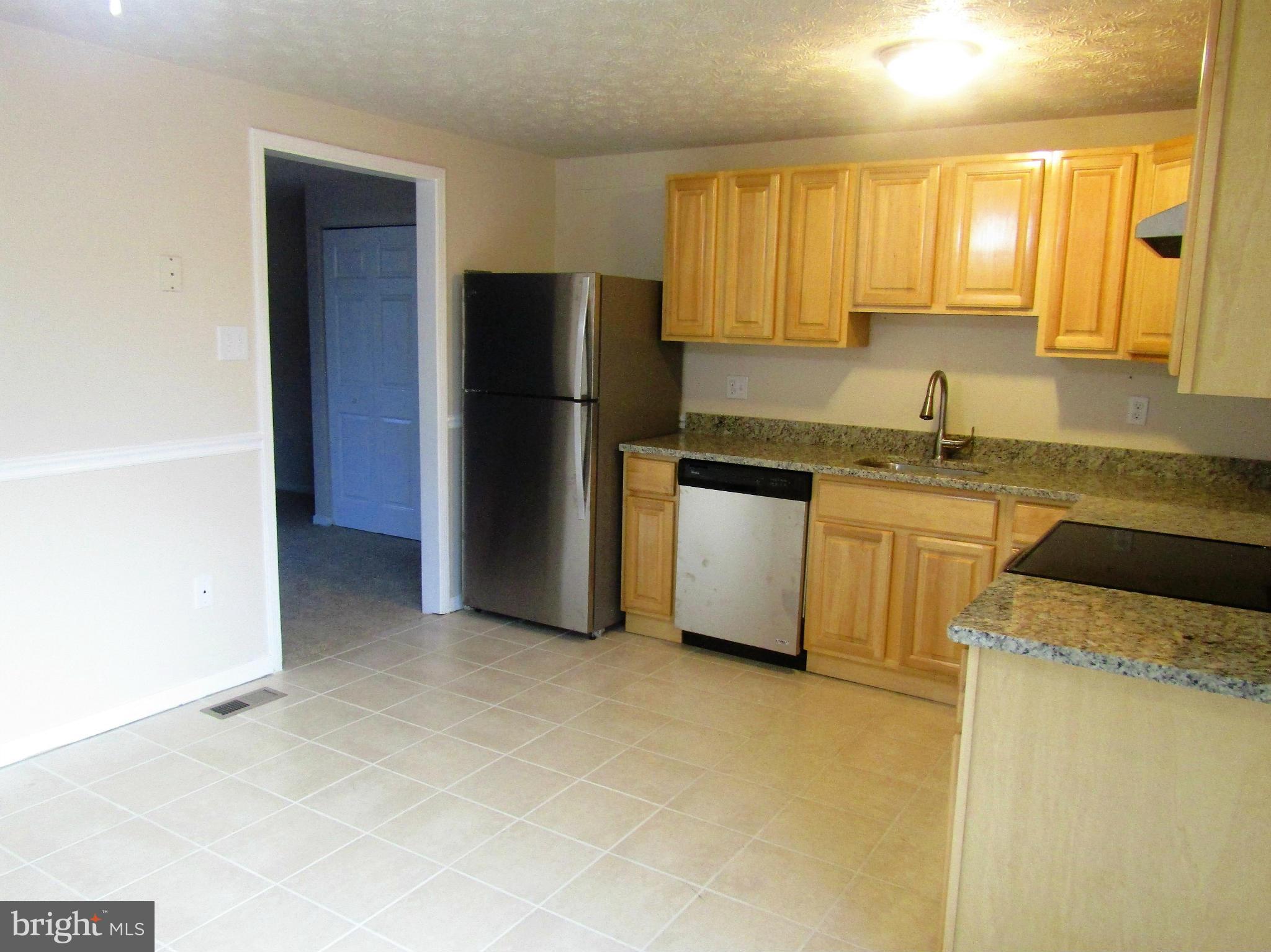 106 Sycamore Road Mount Airy, MD 21771 - Photo 2 of 16 Kitchen