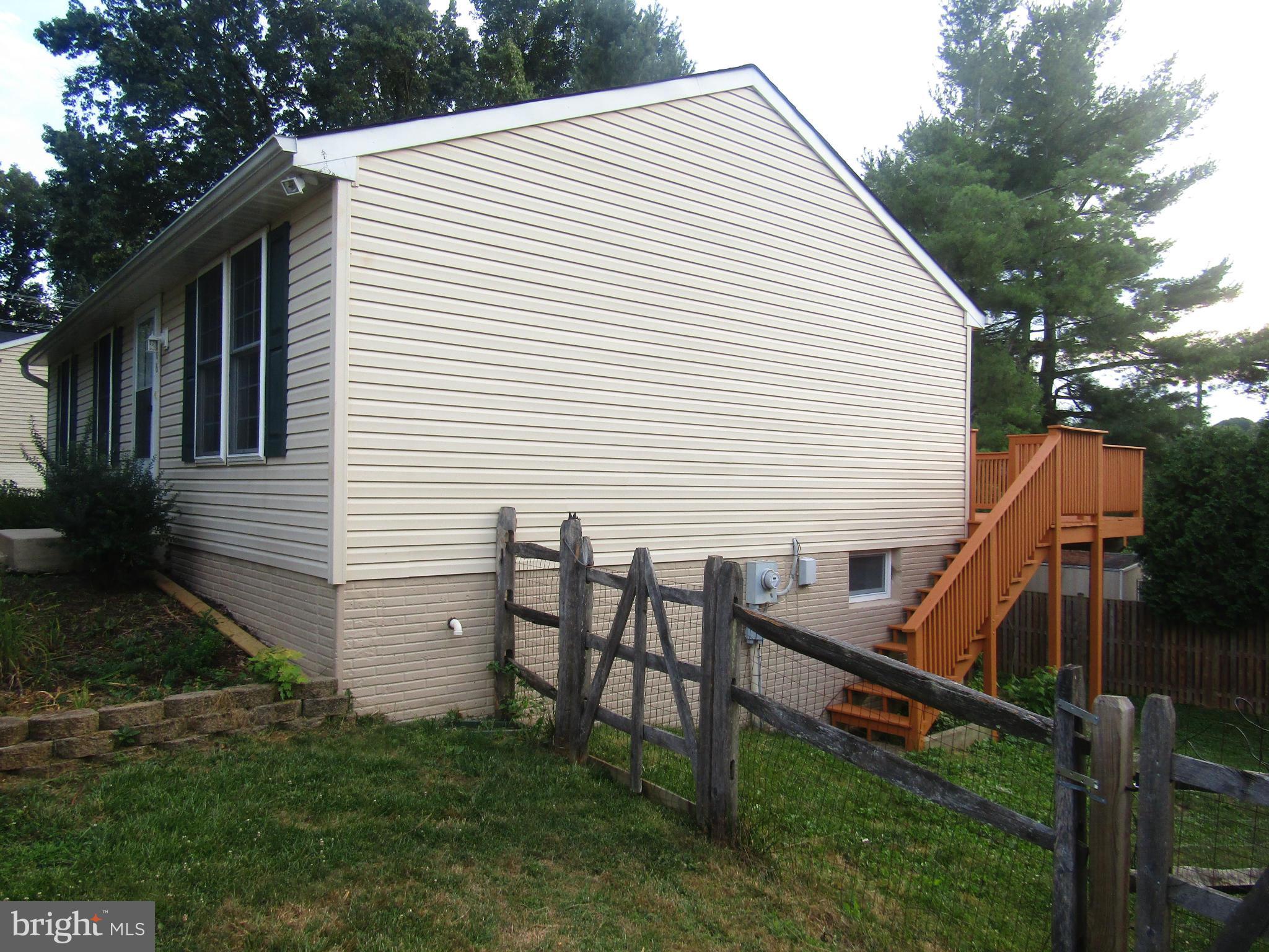 106 Sycamore Road Mount Airy, MD 21771 - Photo 16 of 16 Side of house
