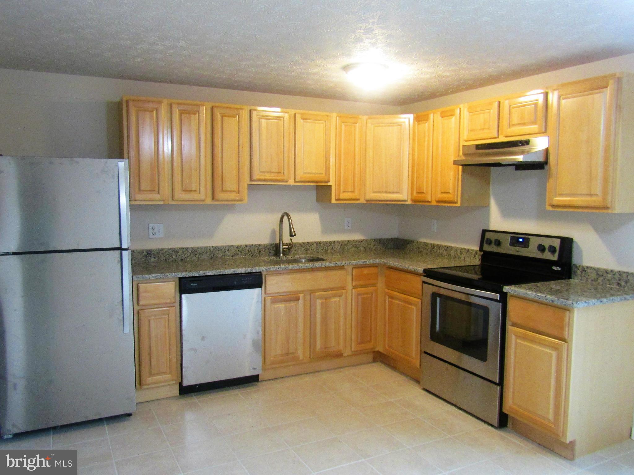 106 Sycamore Road Mount Airy, MD 21771 - Photo 4 of 16 Kitchen