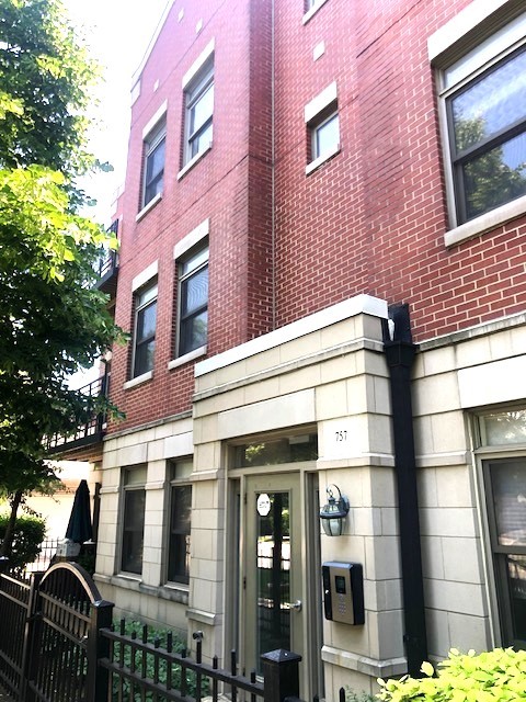 757 West 14th Place, Unit 3A Chicago, IL 60607 - Photo 1 of 1