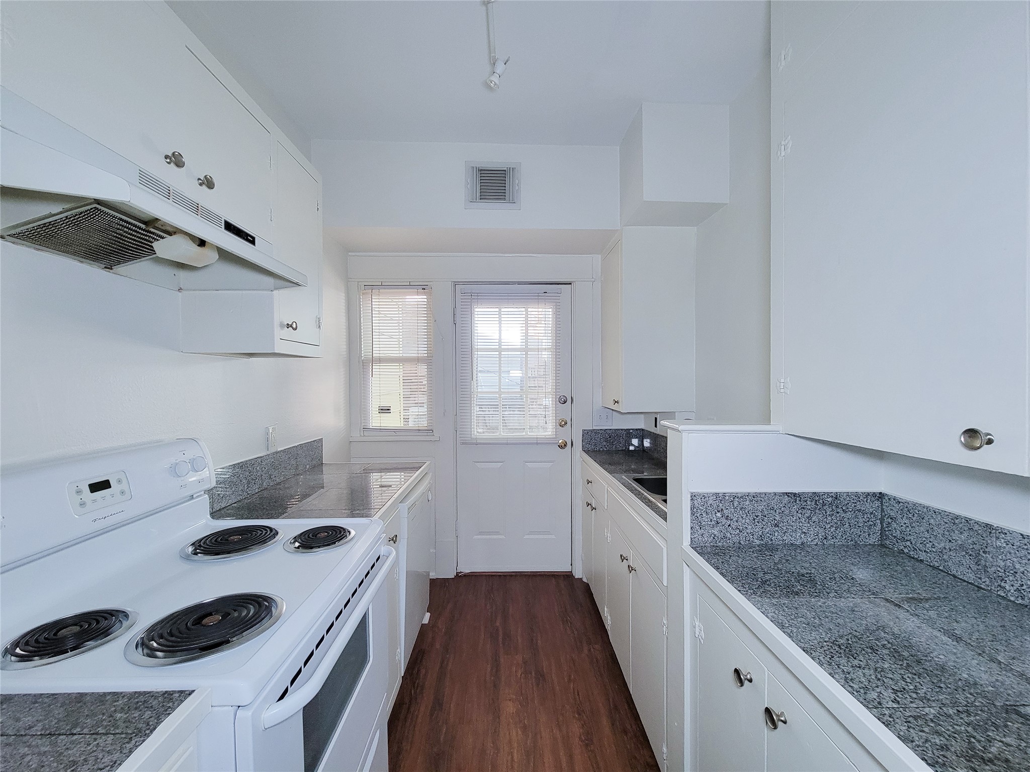 815 Sul Ross Street, Unit 1 Houston, TX 77006 - Photo 11 of 19