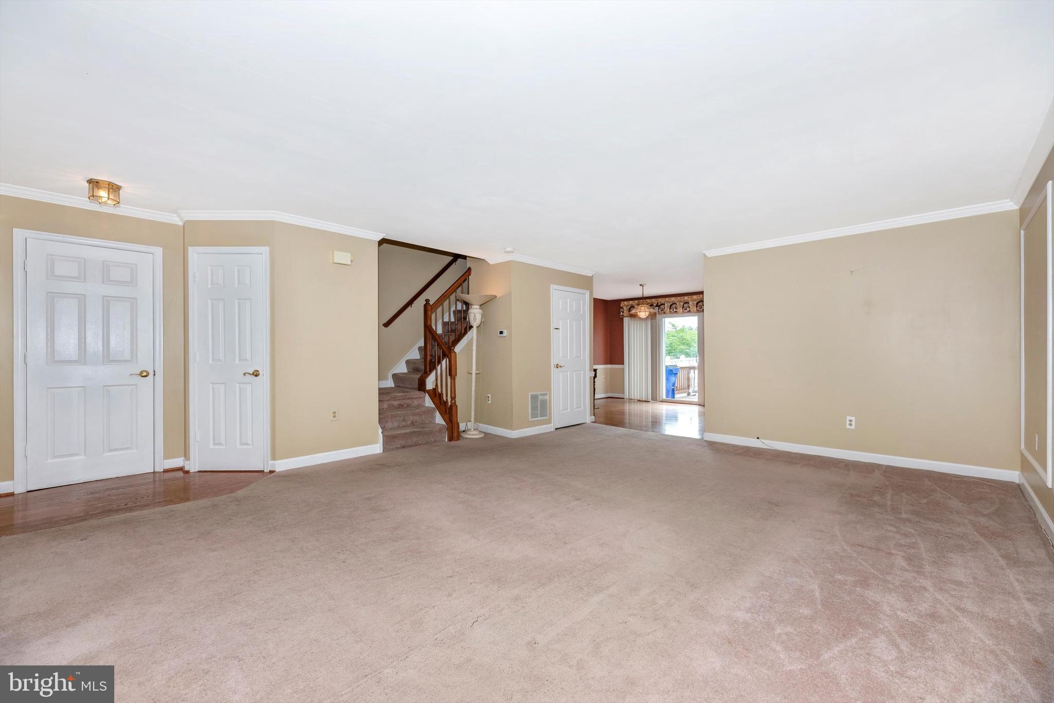 6103 Baldridge Circle Frederick, MD 21701 - Photo 11 of 61 Living room Dining room