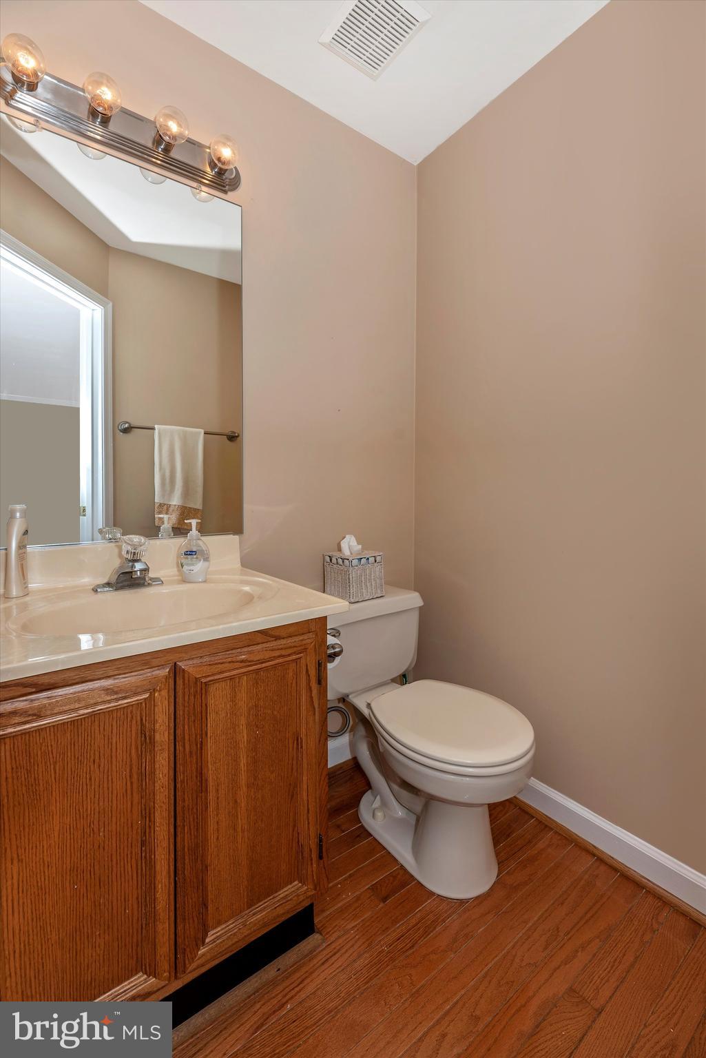 6103 Baldridge Circle Frederick, MD 21701 - Photo 21 of 61 Half bath on the main floor