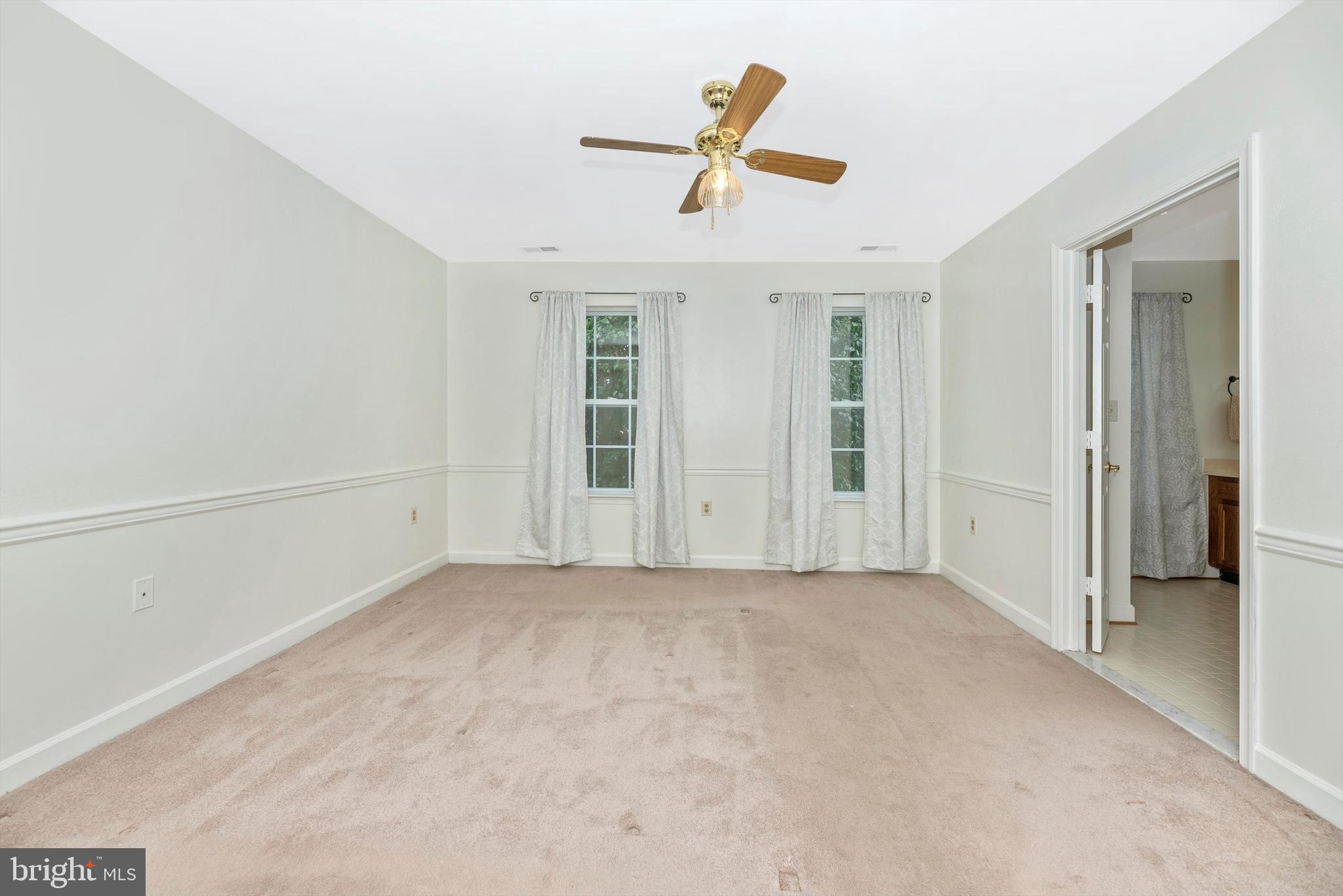 6103 Baldridge Circle Frederick, MD 21701 - Photo 24 of 61 Primary bedroom