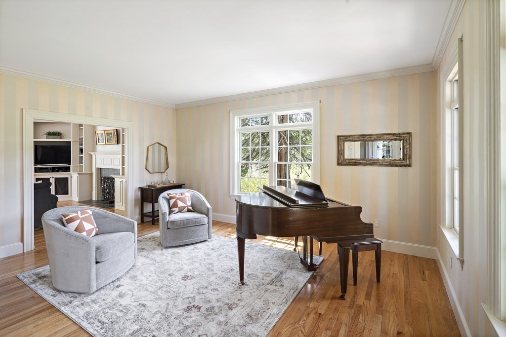 11 Cox Road Winchester, MA 01890 - Photo 8 of 41