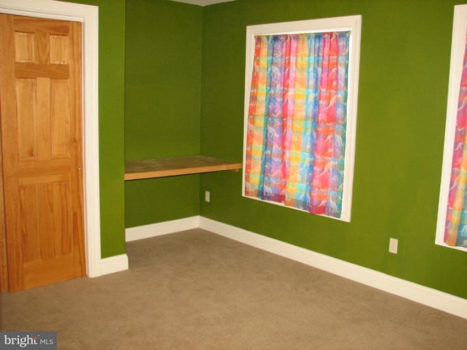 577 Cherokee Run Road Linden, VA 22642 - Photo 22 of 30 Bedroom