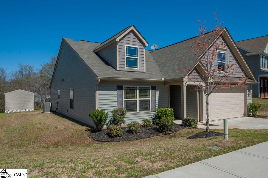 464 Riverdale Road Simpsonville, SC 29680 - Photo 2 of 22 Gallery Image 2