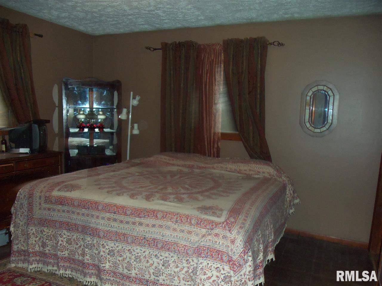 15173 Gresham Road Mackinaw, IL 61755 - Photo 9 of 35