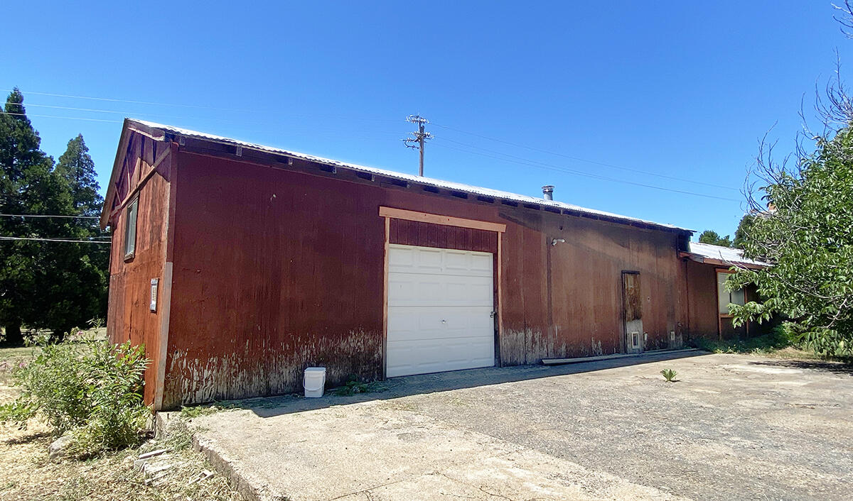 29785 Terry Mill Road Round Mountain, CA 96008 - Photo 35 of 39 Bonus building view 2