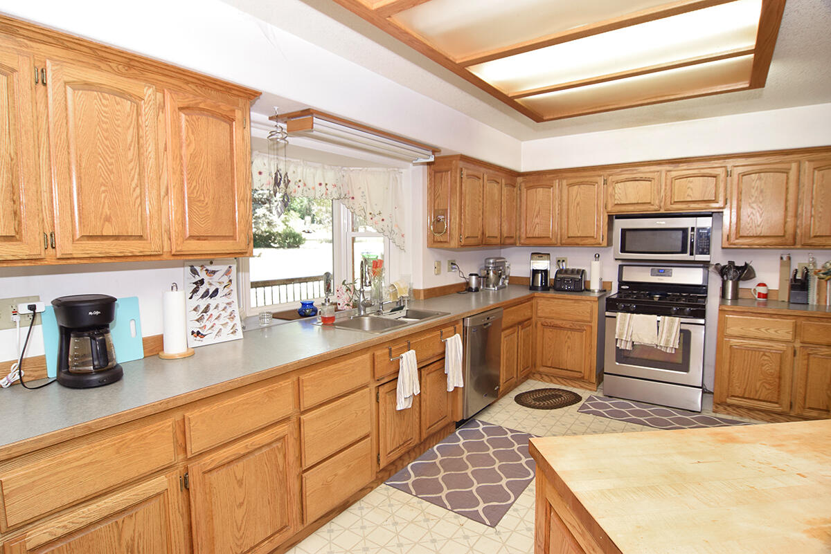 29785 Terry Mill Road Round Mountain, CA 96008 - Photo 7 of 39 Kitchen view 1