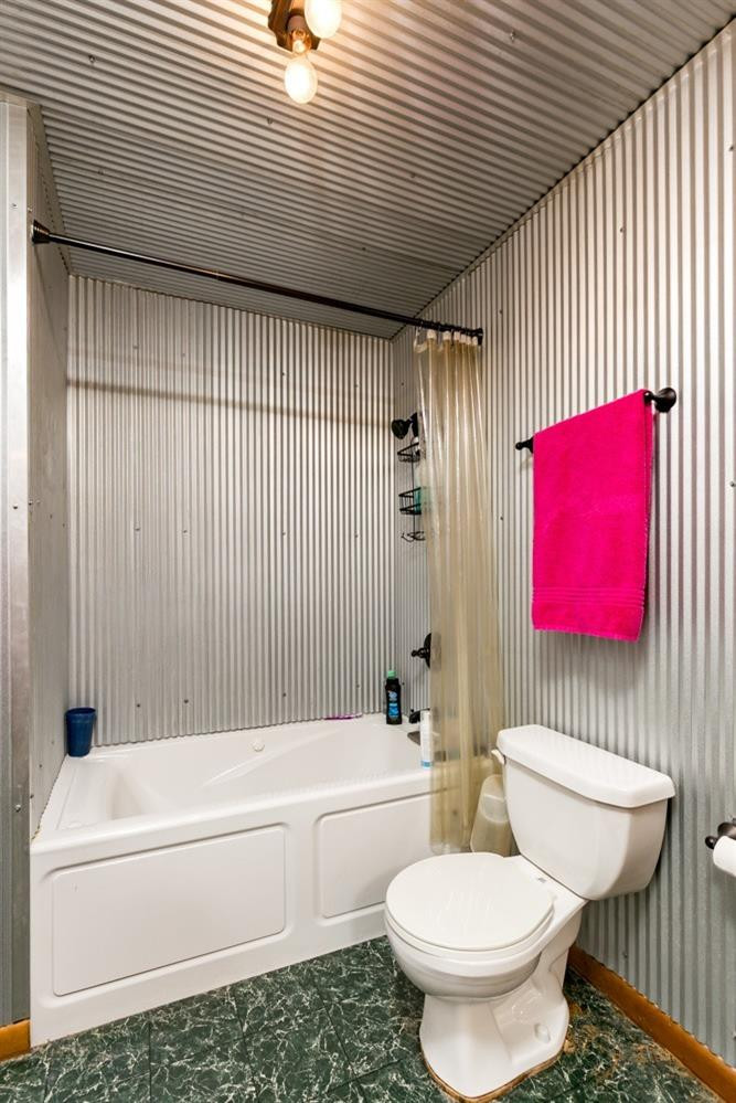 175 Logan Lick Road Winchester, KY 40391 - Photo 31 of 63 Master Bathroom
