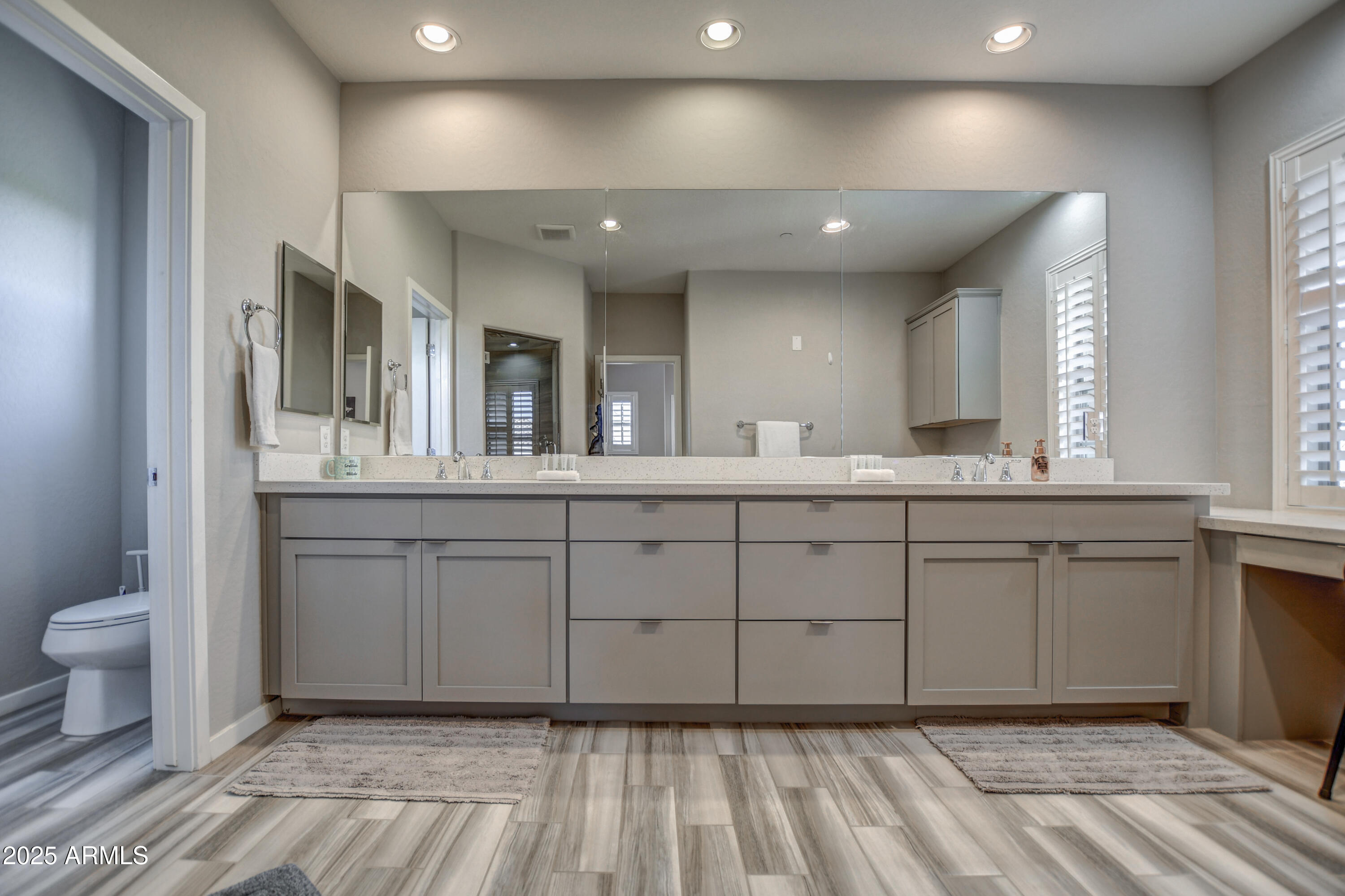 3935 East Rough Rider Road, Unit 1337 Phoenix, AZ 85050 - Photo 20 of 53 Primary Bath 1