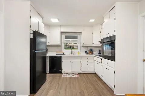 $430,000 | 12418 Kensington Lane, Bowie, MD 20715