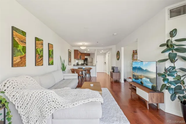 $195,000 | 100 Park Avenue West, Unit 304, Denver, CO 80205