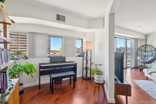 $195,000 | 100 Park Avenue West, Unit 304, Denver, CO 80205