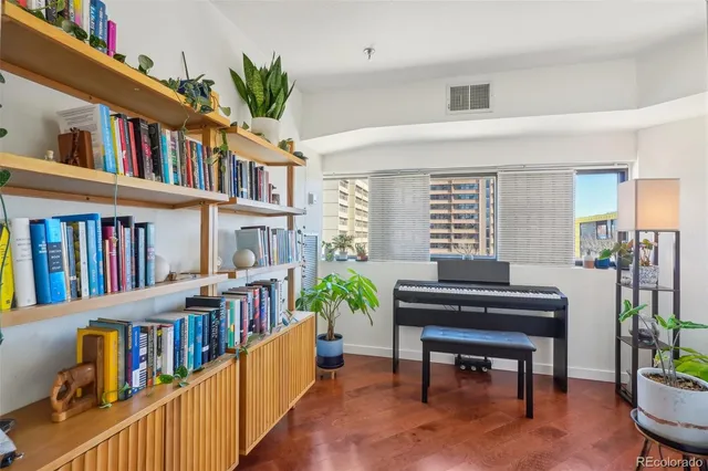 $195,000 | 100 Park Avenue West, Unit 304, Denver, CO 80205