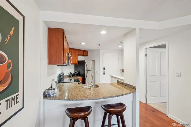 $195,000 | 100 Park Avenue West, Unit 304, Denver, CO 80205