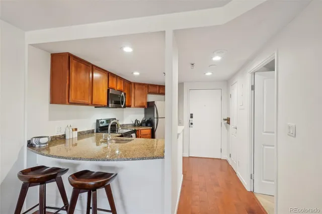 $195,000 | 100 Park Avenue West, Unit 304, Denver, CO 80205