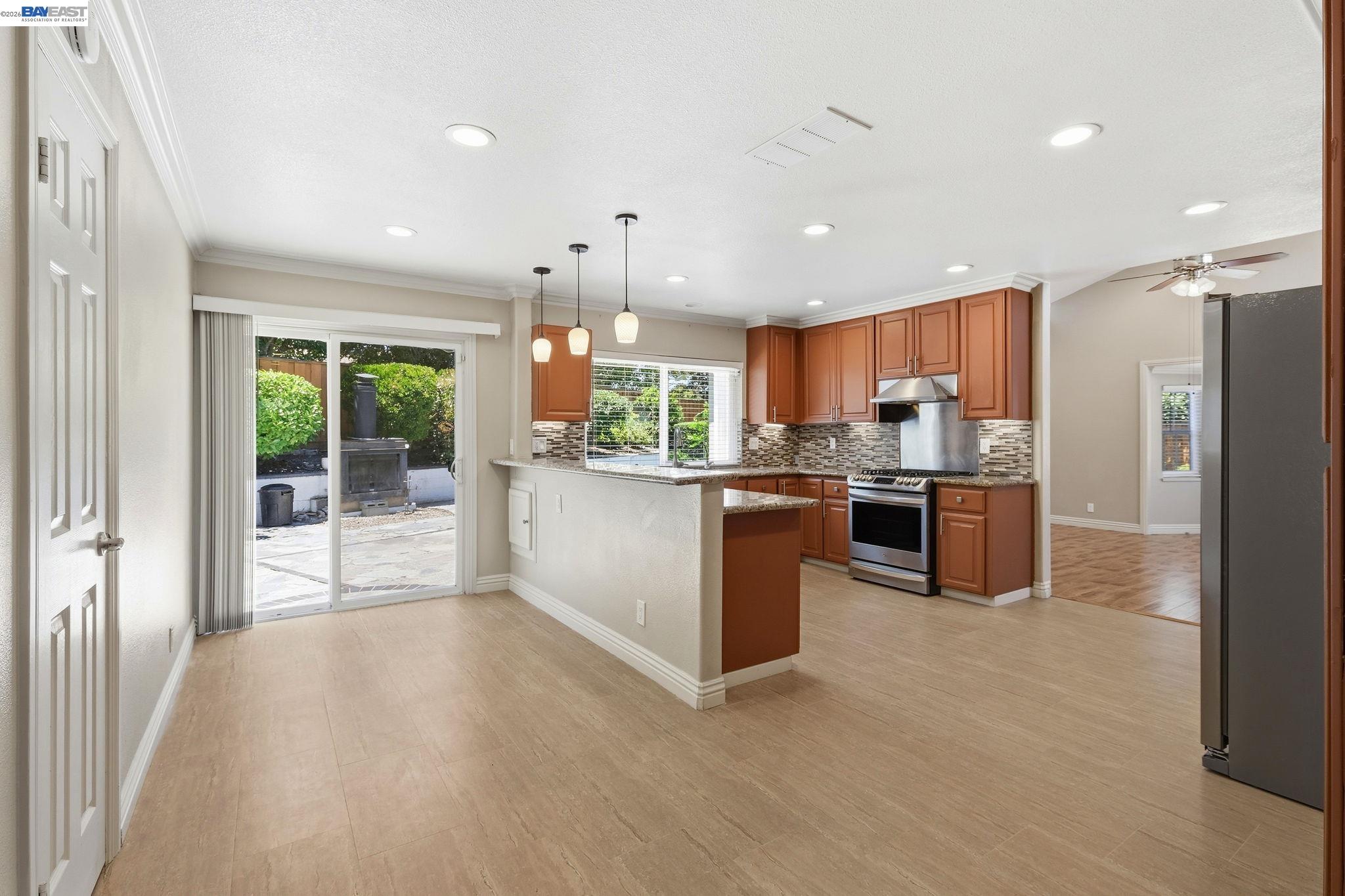 325 Goshen Court San Ramon, CA 94583 - Photo 6 of 41