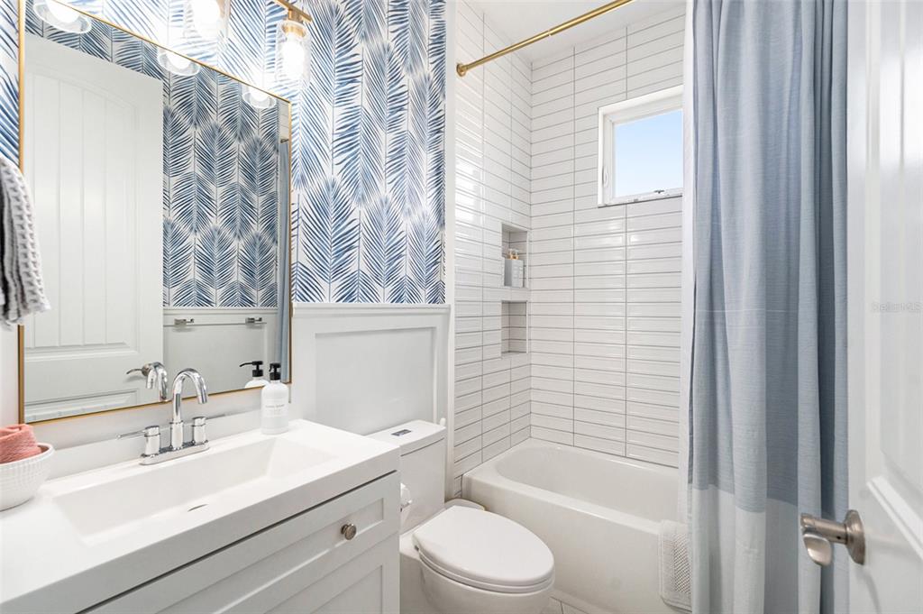 6408 Key Island Avenue Apollo Beach, FL 33572 - Photo 34 of 54 a bathroom with a sink a toilet and shower