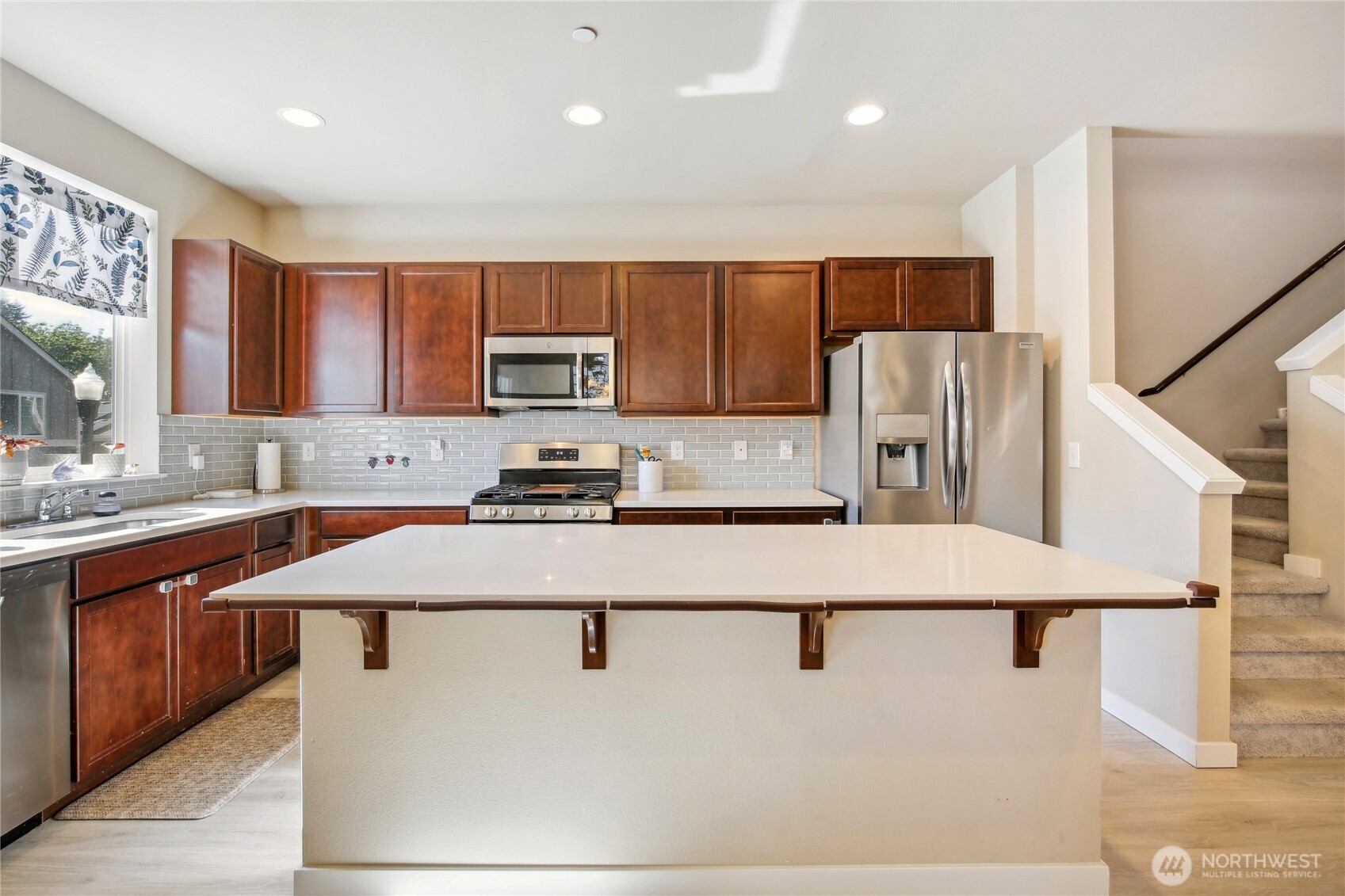 2557 Filbert Avenue Bremerton, WA 98310 - Photo 11 of 40 Gallery Image 11