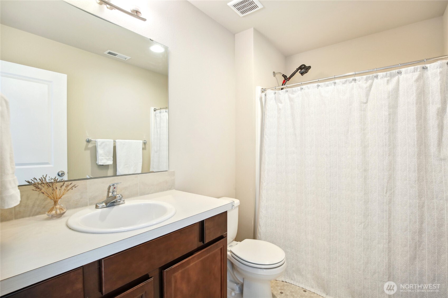 2557 Filbert Avenue Bremerton, WA 98310 - Photo 32 of 40 Gallery Image 32
