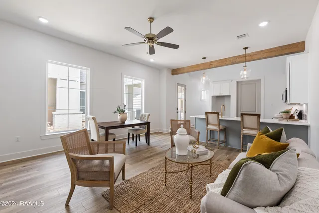 $1,725 | 120 Mayberry Grv Street, Youngsville, LA 70592