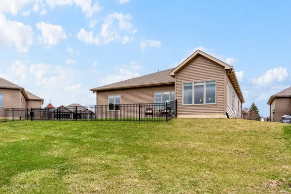 $399,900 | 1245 Bunting Drive, Fort Wayne, IN 46825
