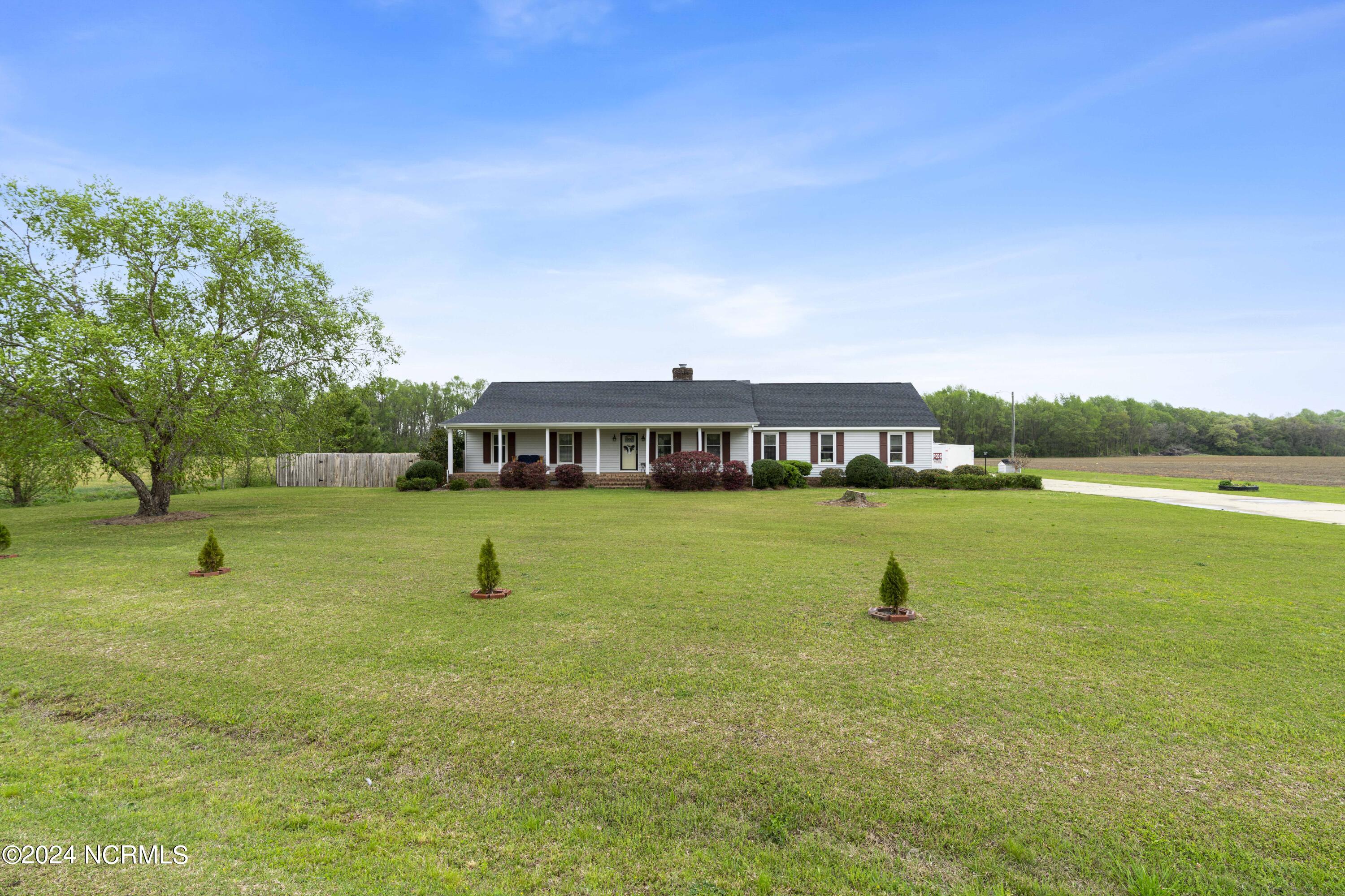1507 Faro Road Stantonsburg, NC 27883 - Photo 39 of 42 Front