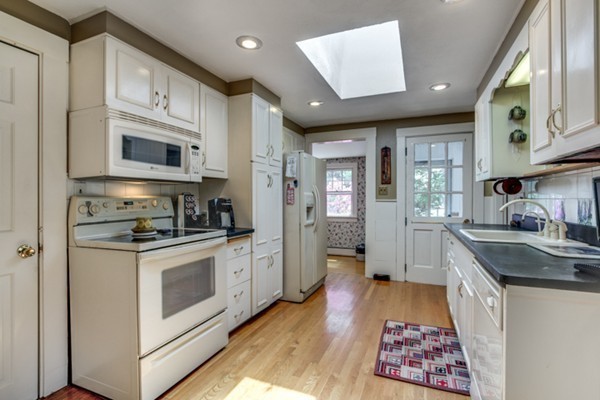 106 County Road Reading, MA 01867 - Photo 18 of 30 Gallery Image 18
