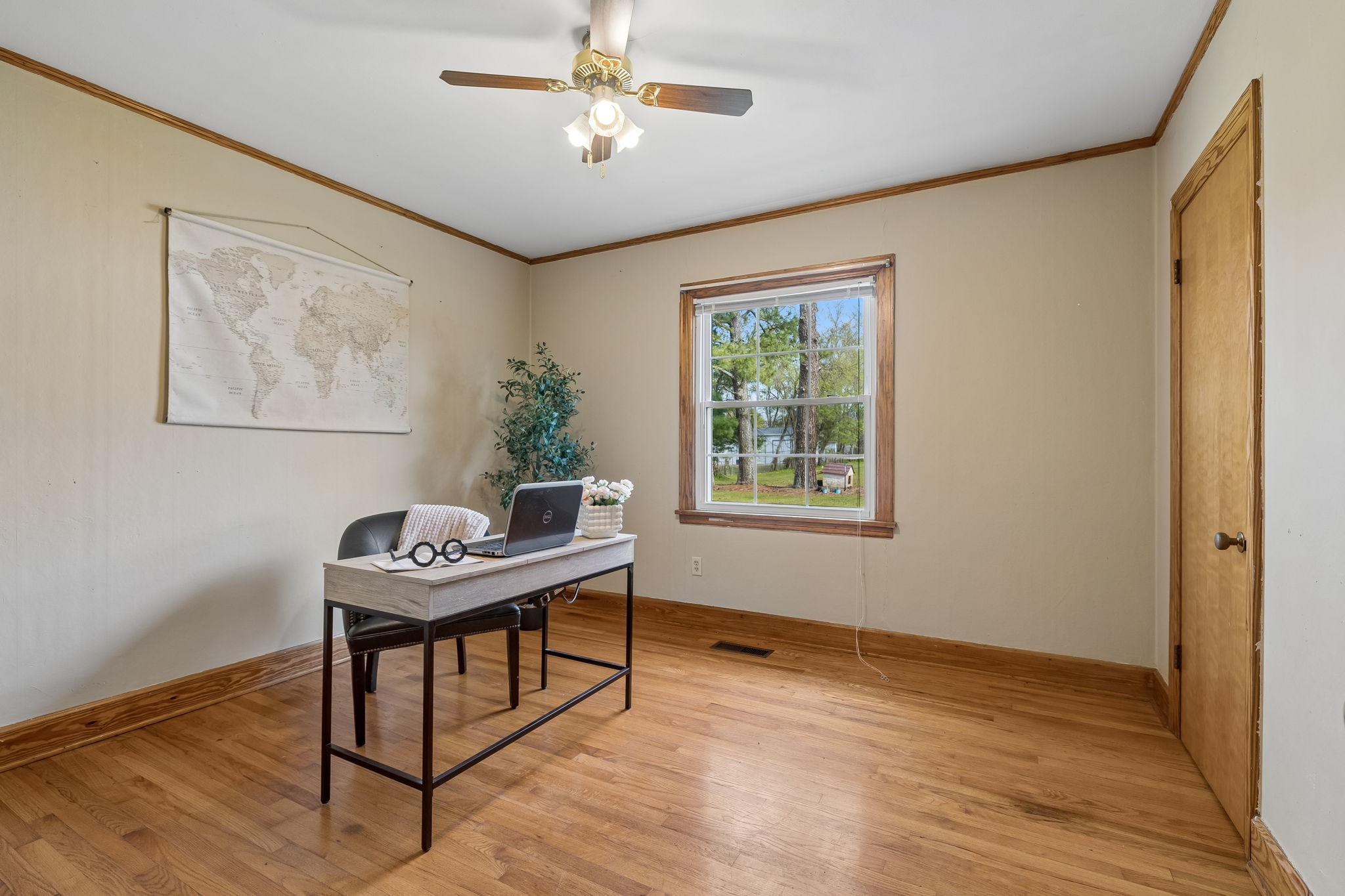 3026 Dilton Mankin Road Murfreesboro, TN 37127 - Photo 24 of 64 a view of a livingroom with furniture and a window